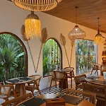 Villa With Private Pool Near Fisherman